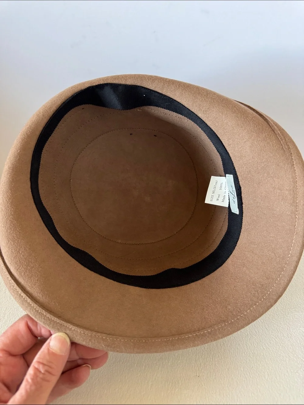 DeLux wool cloche hat